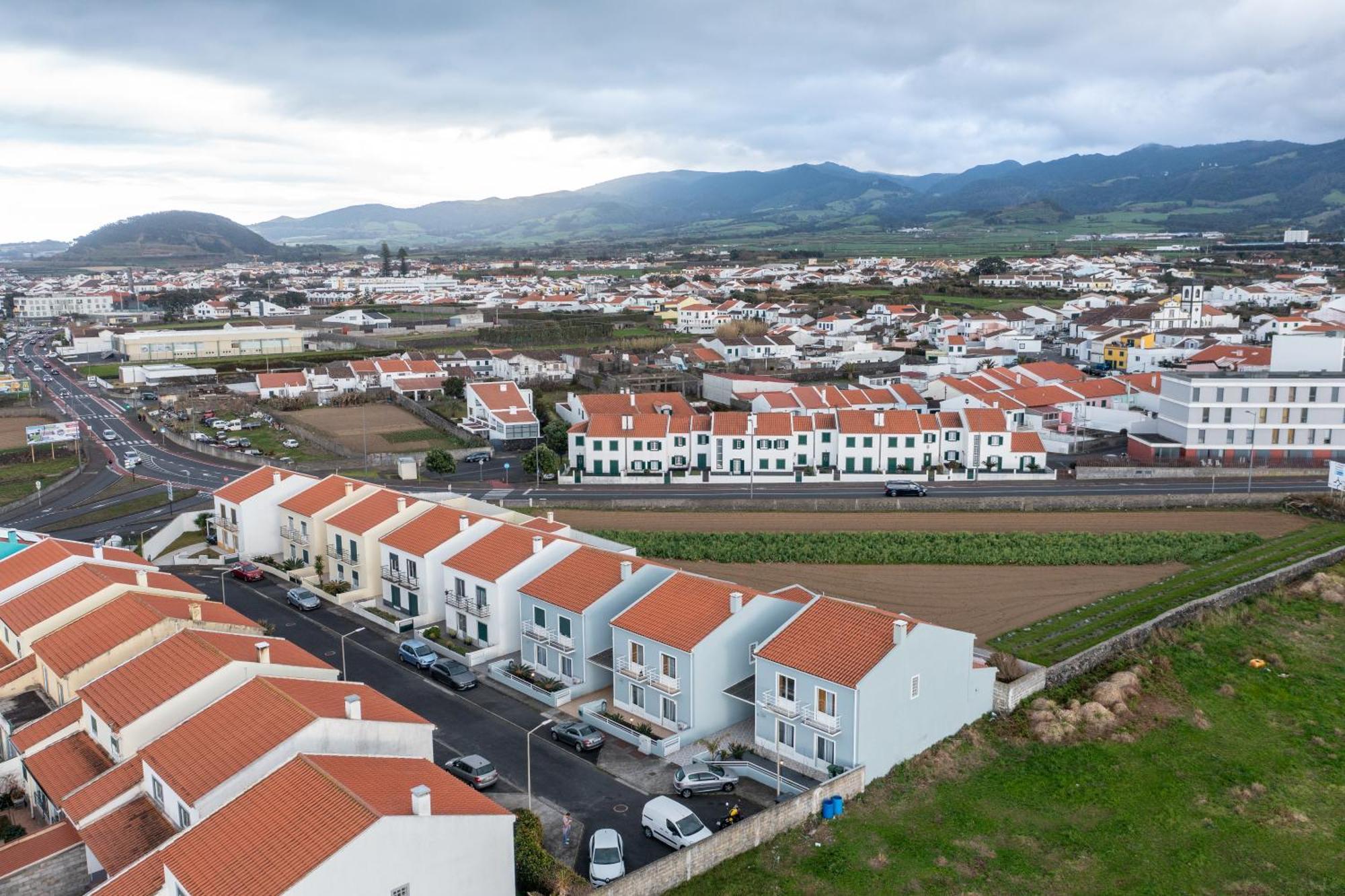 مبيت وإفطار هيبيرا غْريندي Areal De Santa Barbara Sea View المظهر الخارجي الصورة